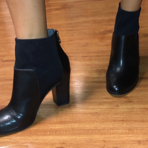 Adrienne Vittadini  Womens Ratti Ankle Bootie - Picture 5 of 6